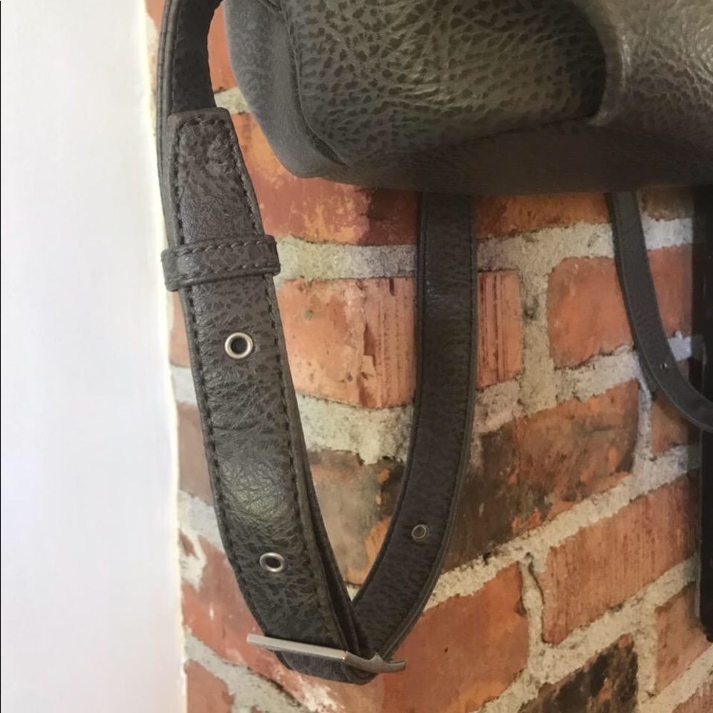 Matt & Nat Backpack - Picture 6 of 8